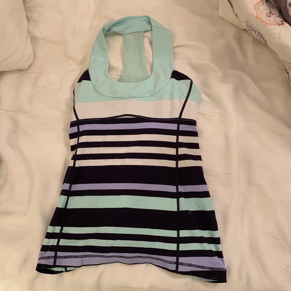 Lululemon top size 4!